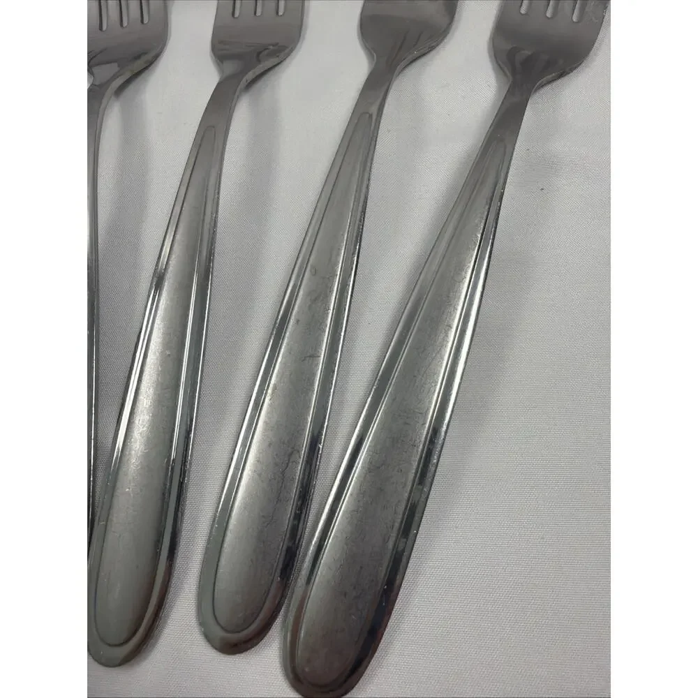 Set of 7 Oneida Peninsula Stainless Individual Dinner Forks Castle Jordan